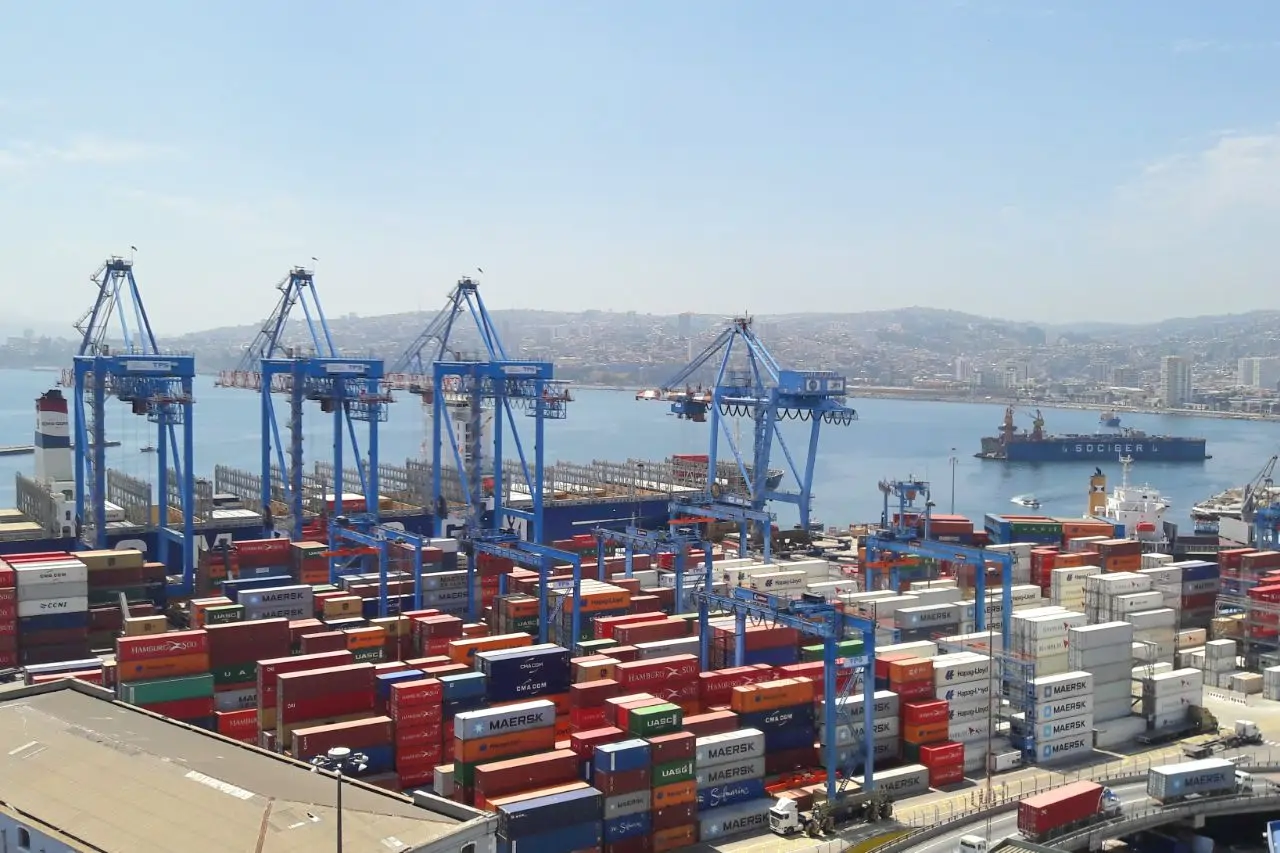 Como evitar erros em contratos logísticos internacionais